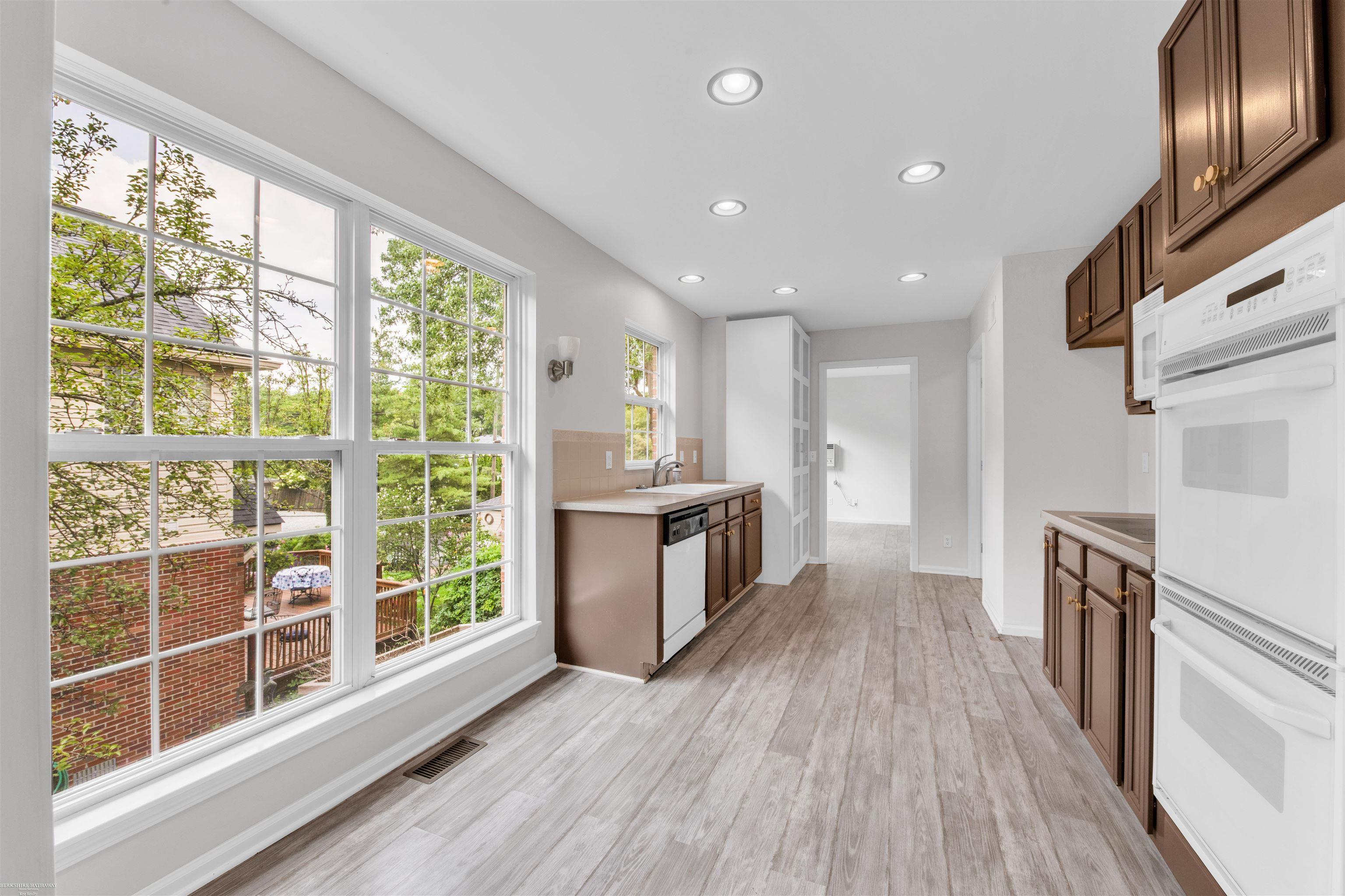 860 Neff Road Grosse Pointe, MI 48230 - Photo 8 of 30