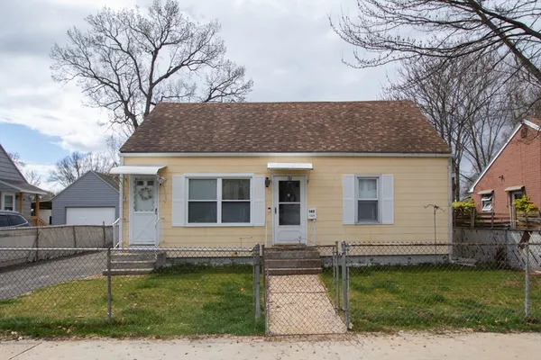 $309,900 | 140 Eddy Street, Springfield, MA 01104