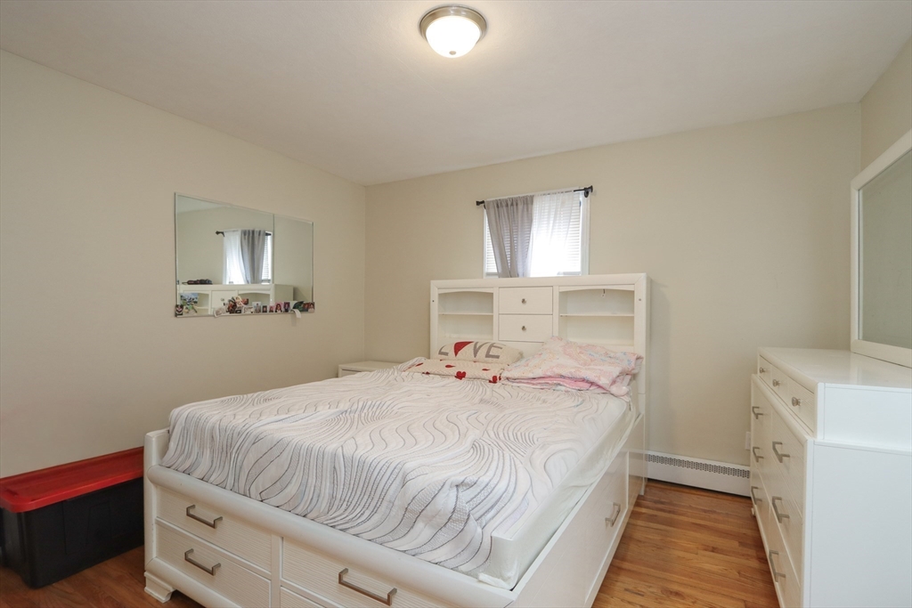 140 Eddy Street Springfield, MA 01104 - Photo 22 of 34