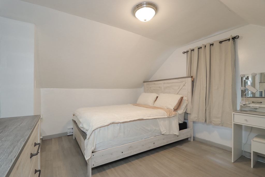 140 Eddy Street Springfield, MA 01104 - Photo 27 of 34