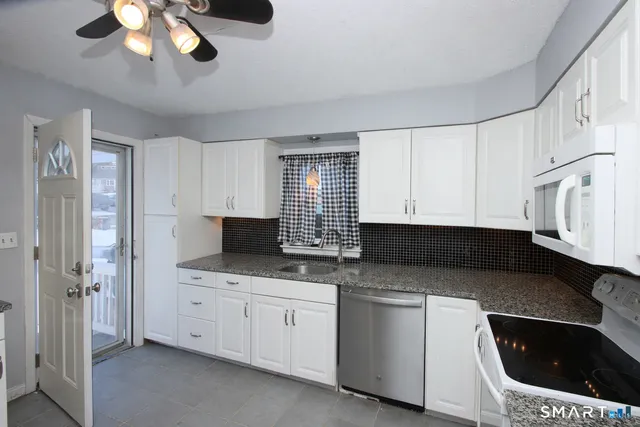 $485,500 | 3 Whitlock Avenue, Bethel, CT 06801