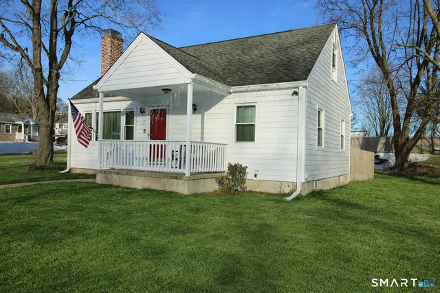 $485,500 | 3 Whitlock Avenue, Bethel, CT 06801