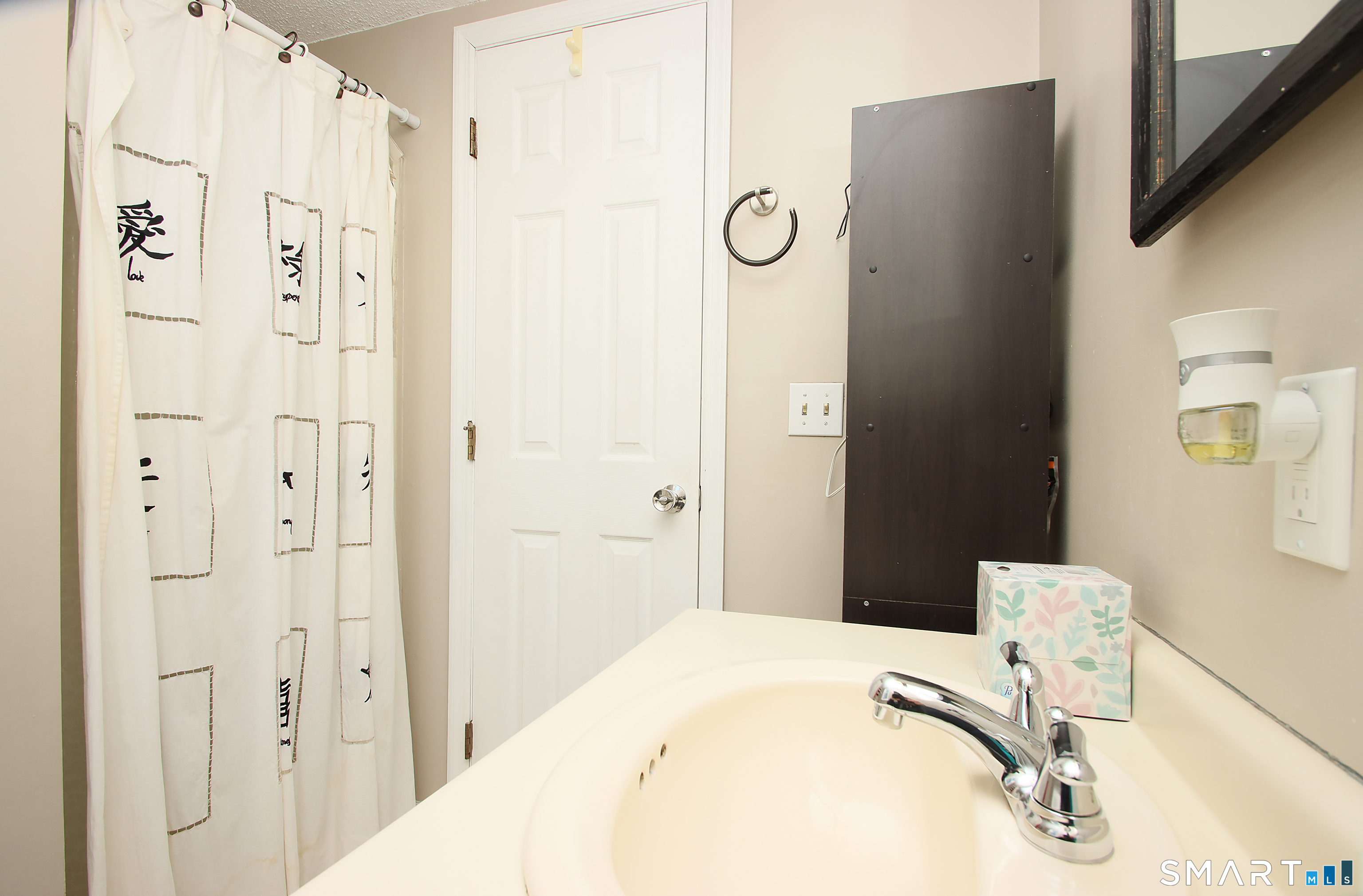 3 Whitlock Avenue Bethel, CT 06801 - Photo 22 of 39