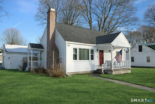 $485,500 | 3 Whitlock Avenue, Bethel, CT 06801