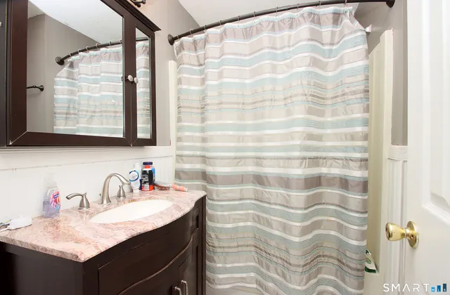 $485,500 | 3 Whitlock Avenue, Bethel, CT 06801