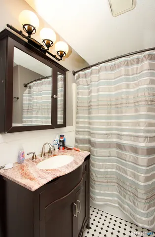 $485,500 | 3 Whitlock Avenue, Bethel, CT 06801