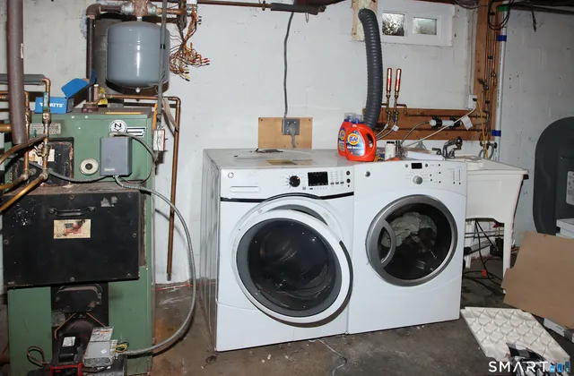 $485,500 | 3 Whitlock Avenue, Bethel, CT 06801