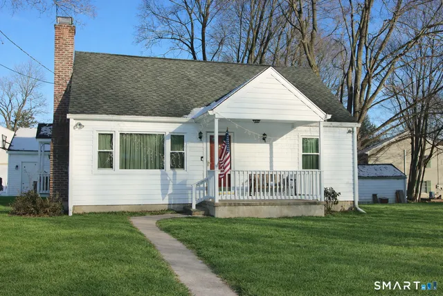 $485,500 | 3 Whitlock Avenue, Bethel, CT 06801