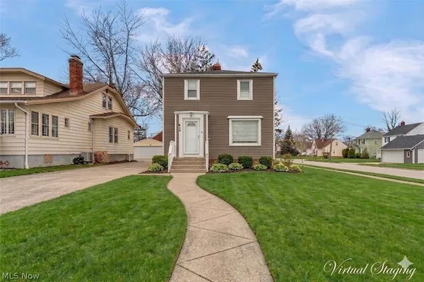 $173,900 | 610 East 266th Street, Euclid, OH 44132