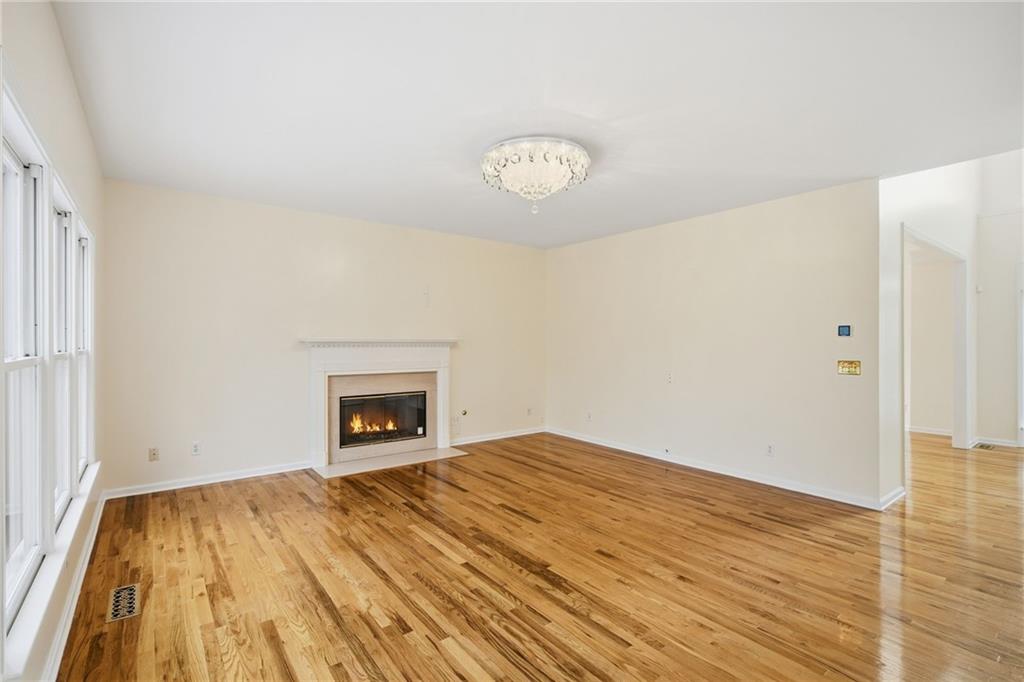 220 Ridge Bluff Lane Suwanee, GA 30024 - Photo 12 of 58