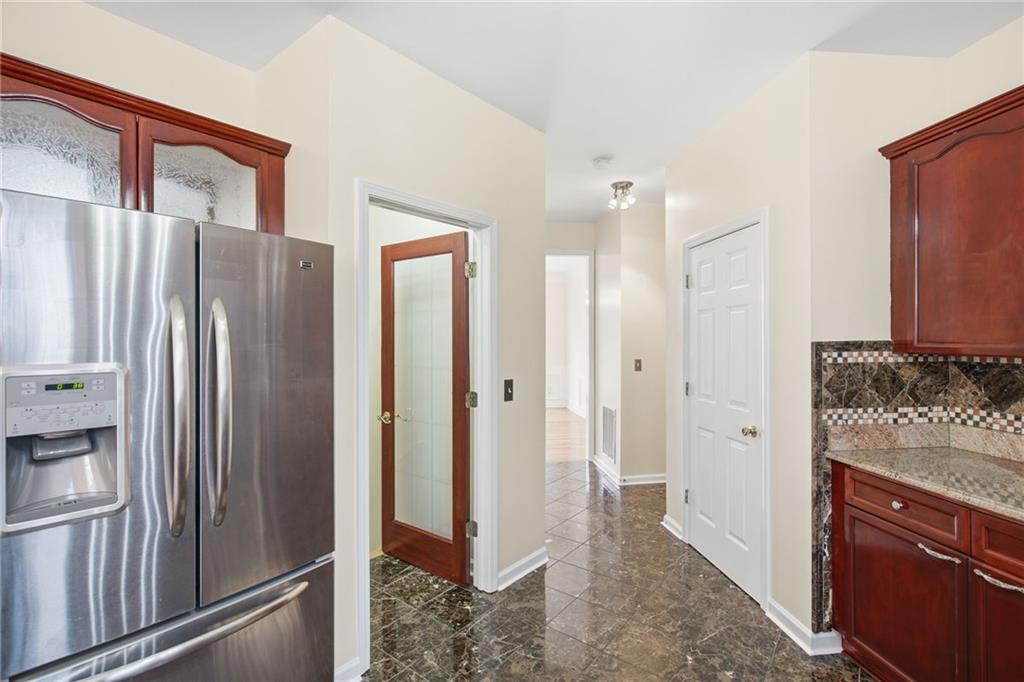 220 Ridge Bluff Lane Suwanee, GA 30024 - Photo 17 of 58