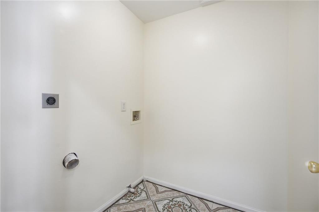 220 Ridge Bluff Lane Suwanee, GA 30024 - Photo 29 of 58