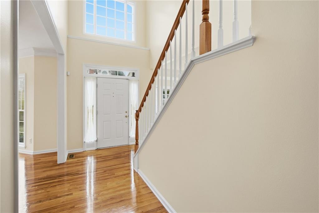 220 Ridge Bluff Lane Suwanee, GA 30024 - Photo 8 of 58