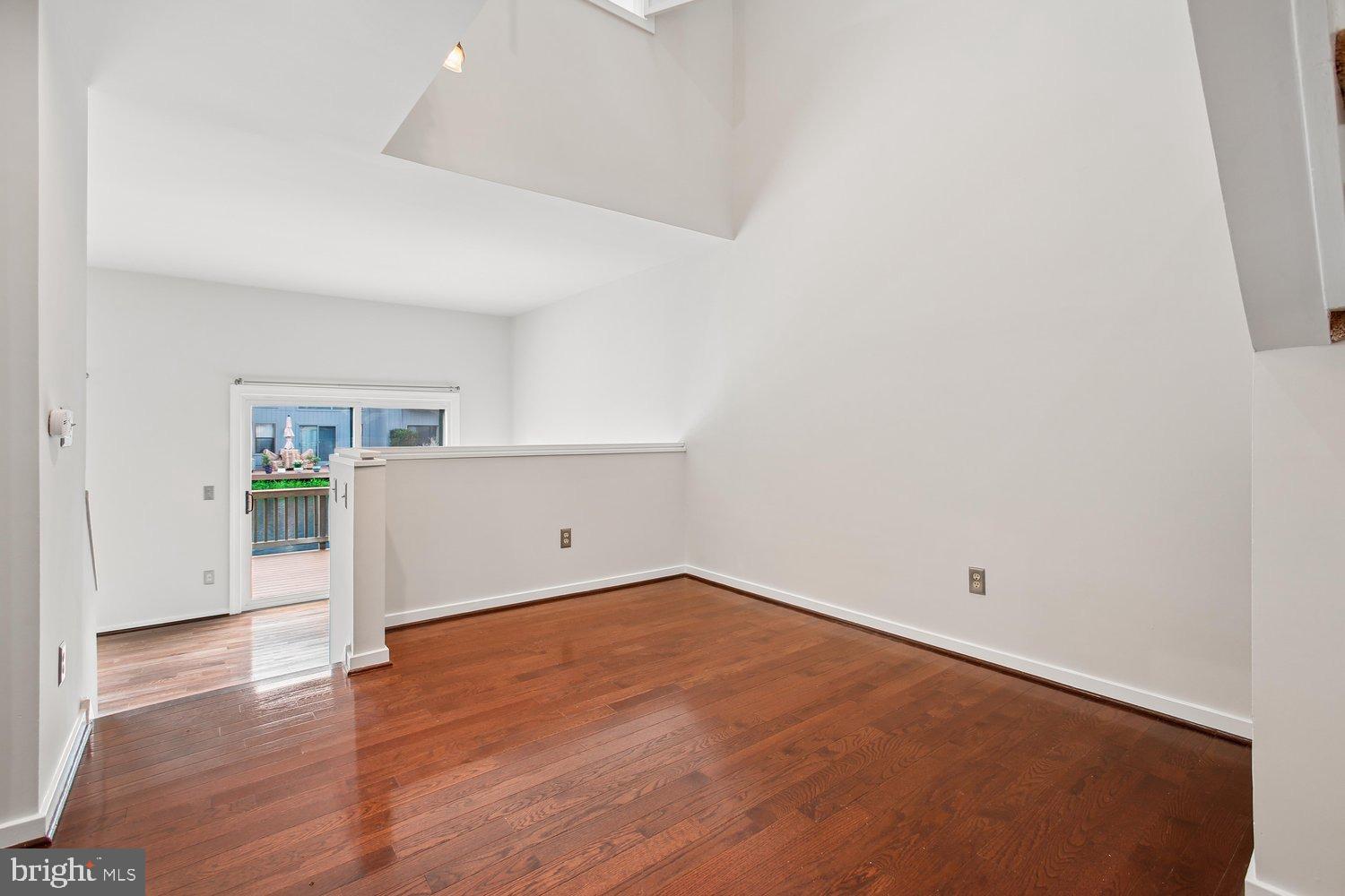 11115 Timberhead Court Reston, VA 20191 - Photo 7 of 88 Dining Room