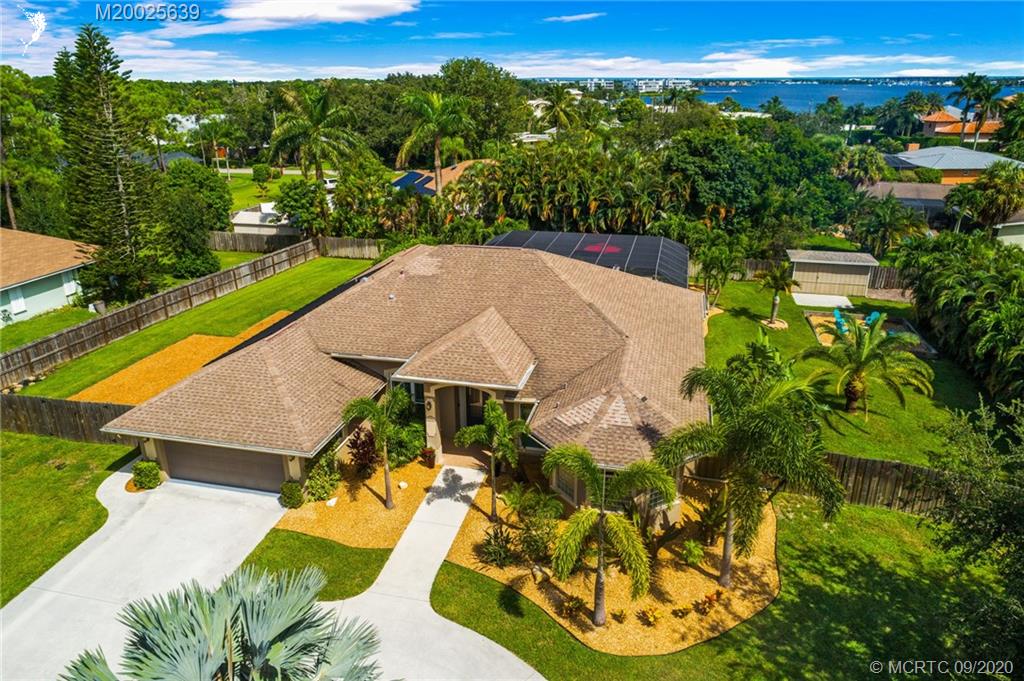 1069 Southwest Rio Vista Way Palm City, FL 34990 - Photo 2 of 47 Gallery Image 2
