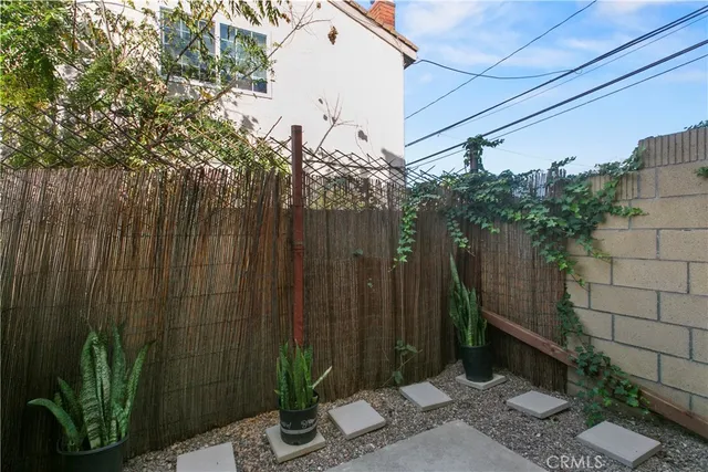 $3,700 | 2511 Florida Street, Unit 1, Huntington Beach, CA 92648