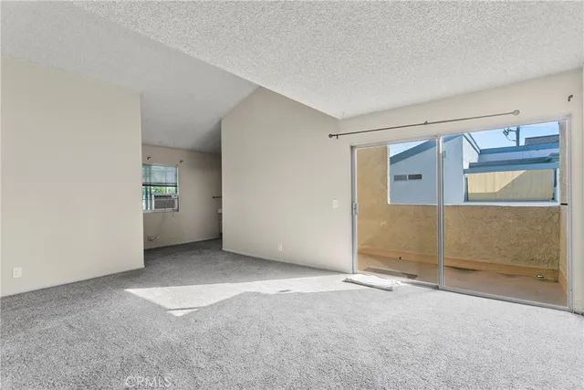 $3,700 | 2511 Florida Street, Unit 1, Huntington Beach, CA 92648