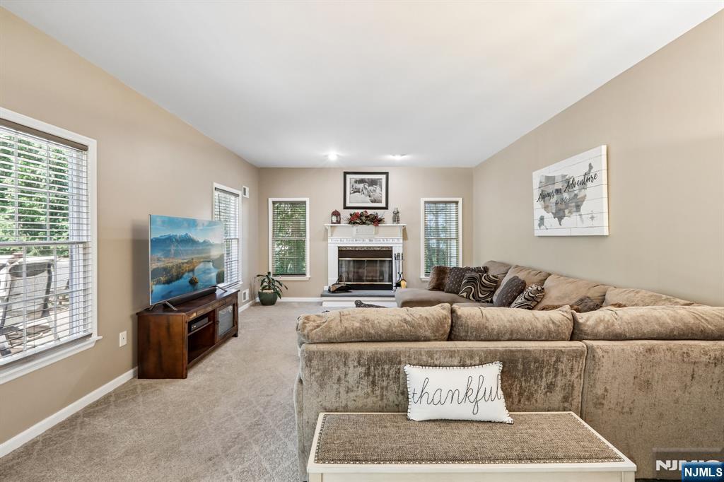 55 Sand Road Fairfield, NJ 07004 - Photo 10 of 30