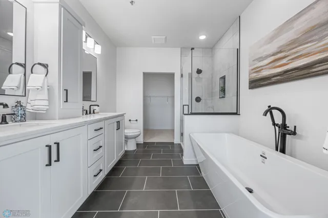 $650,000 | 300 Main Avenue, Unit 506, Fargo, ND 58103