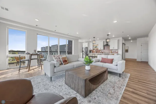 $630,000 | 300 Main Avenue, Unit 506, Fargo, ND 58103