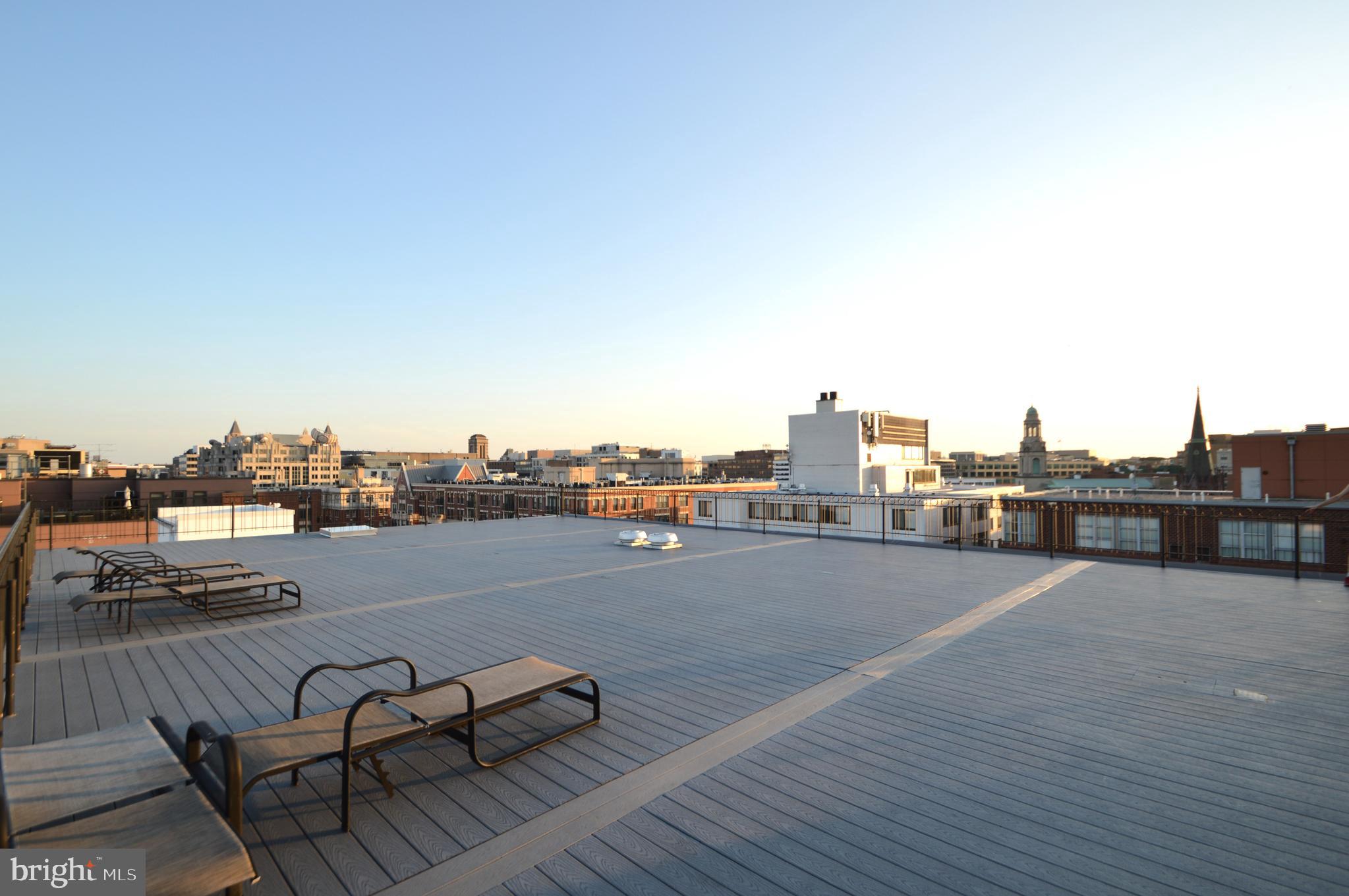 1245 13th Street Northwest, Unit 902 Washington, DC 20005 - Photo 16 of 51 Expansive Deck