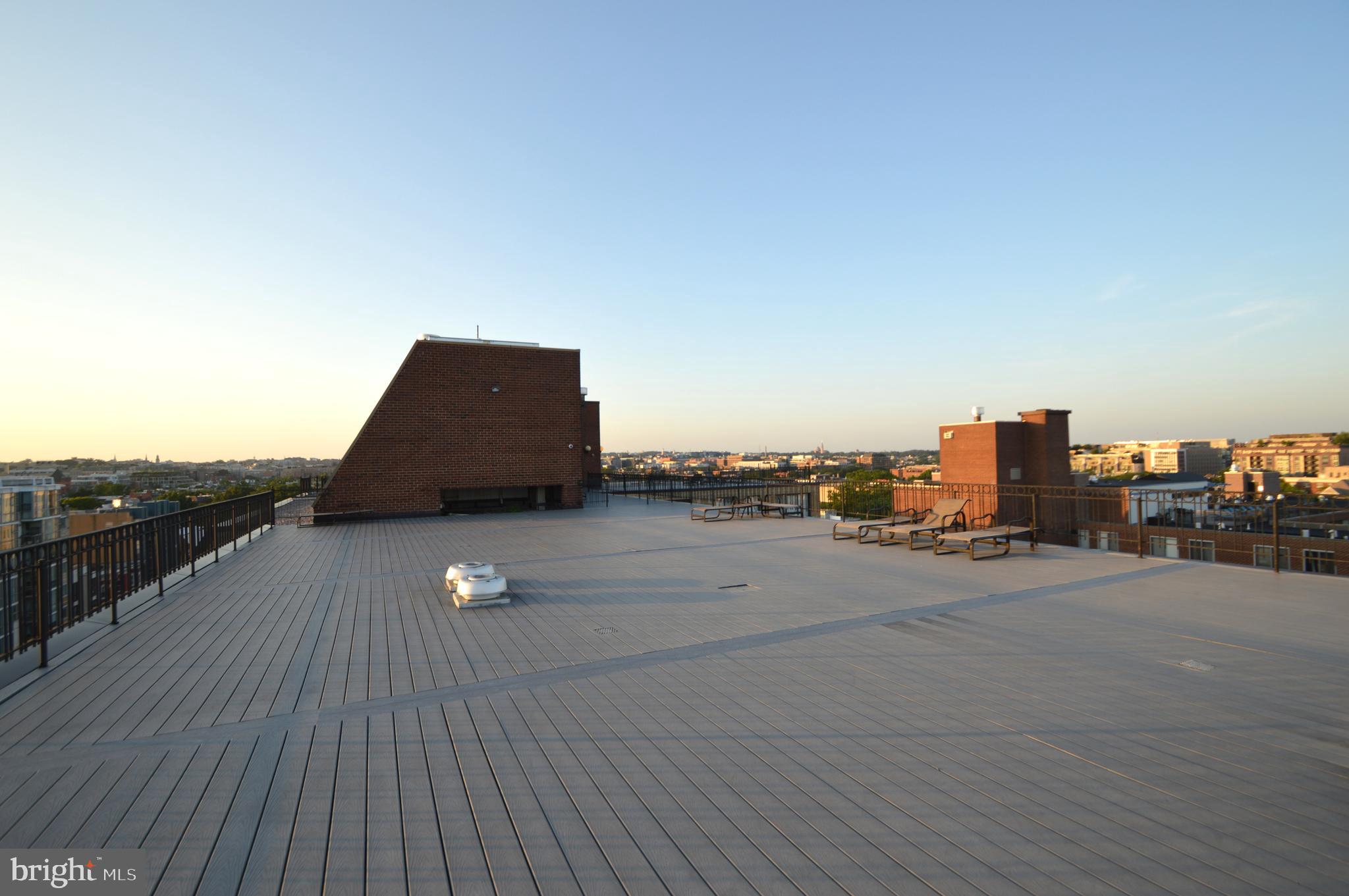 1245 13th Street Northwest, Unit 902 Washington, DC 20005 - Photo 18 of 51 Expansive Roof Deck