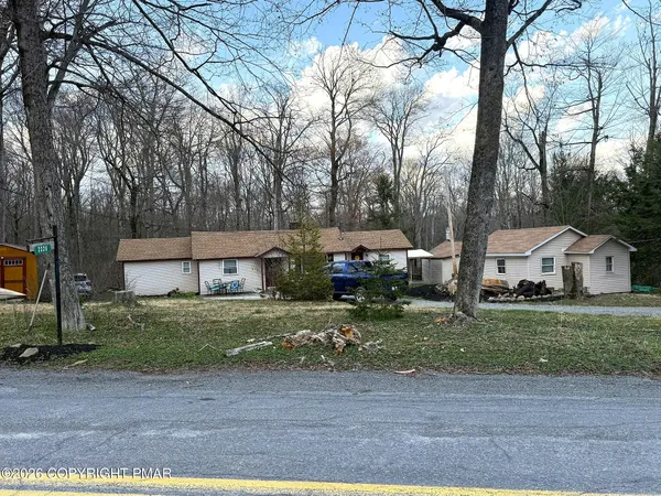$379,000 | 2328 Lakeside Drive, Tobyhanna, PA 18466