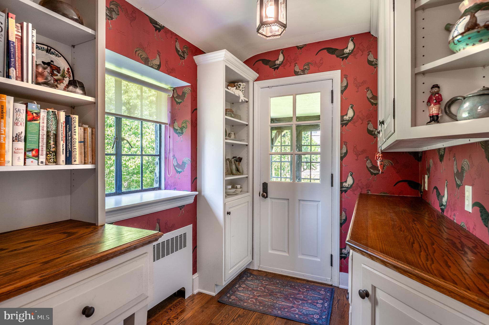 105 Stratford Road Wallingford, PA 19086 - Photo 16 of 40 Butler's Pantry