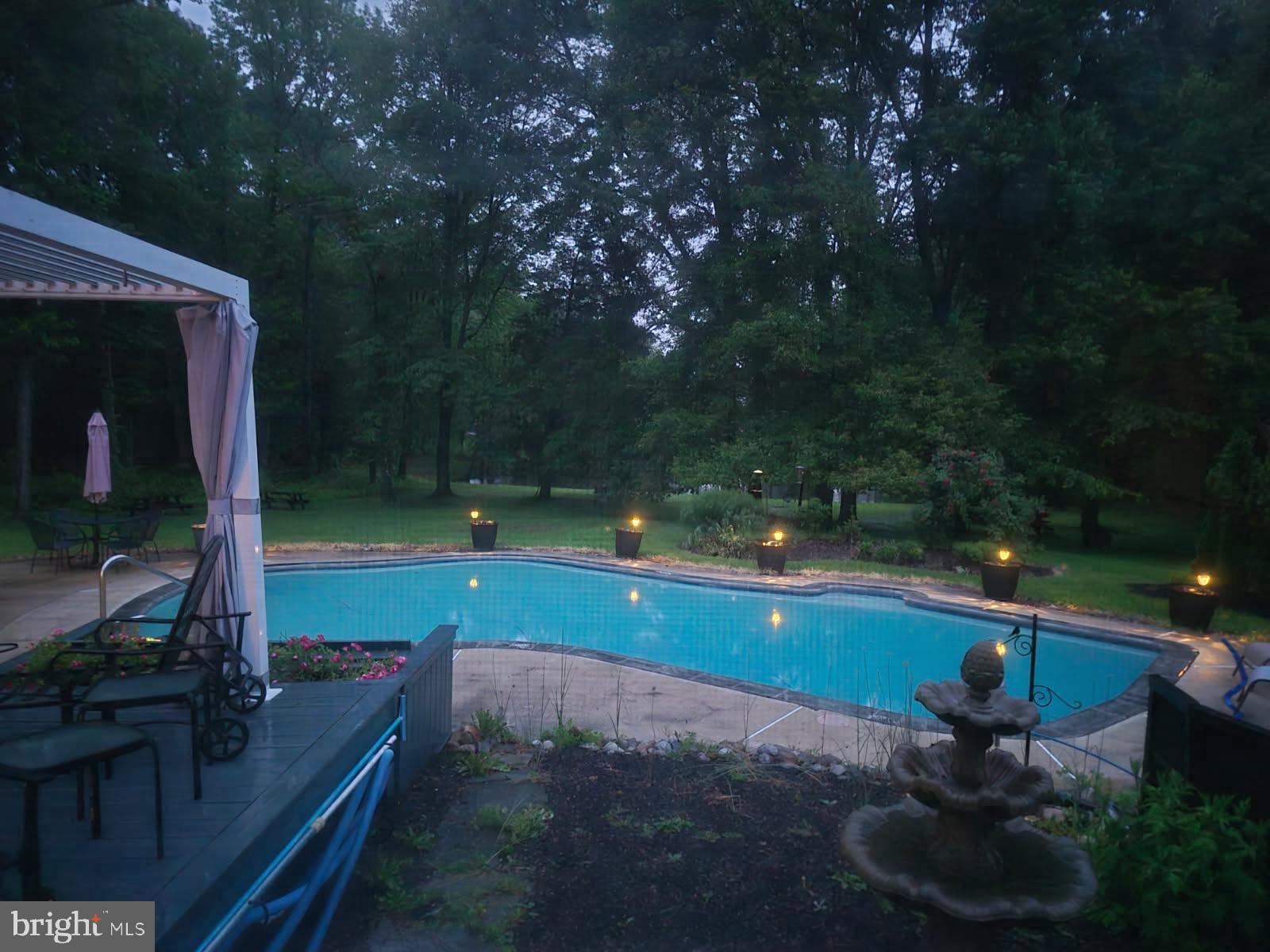 2643 Old County Road Newark, DE 19702 - Photo 21 of 21 Evening view of back yard