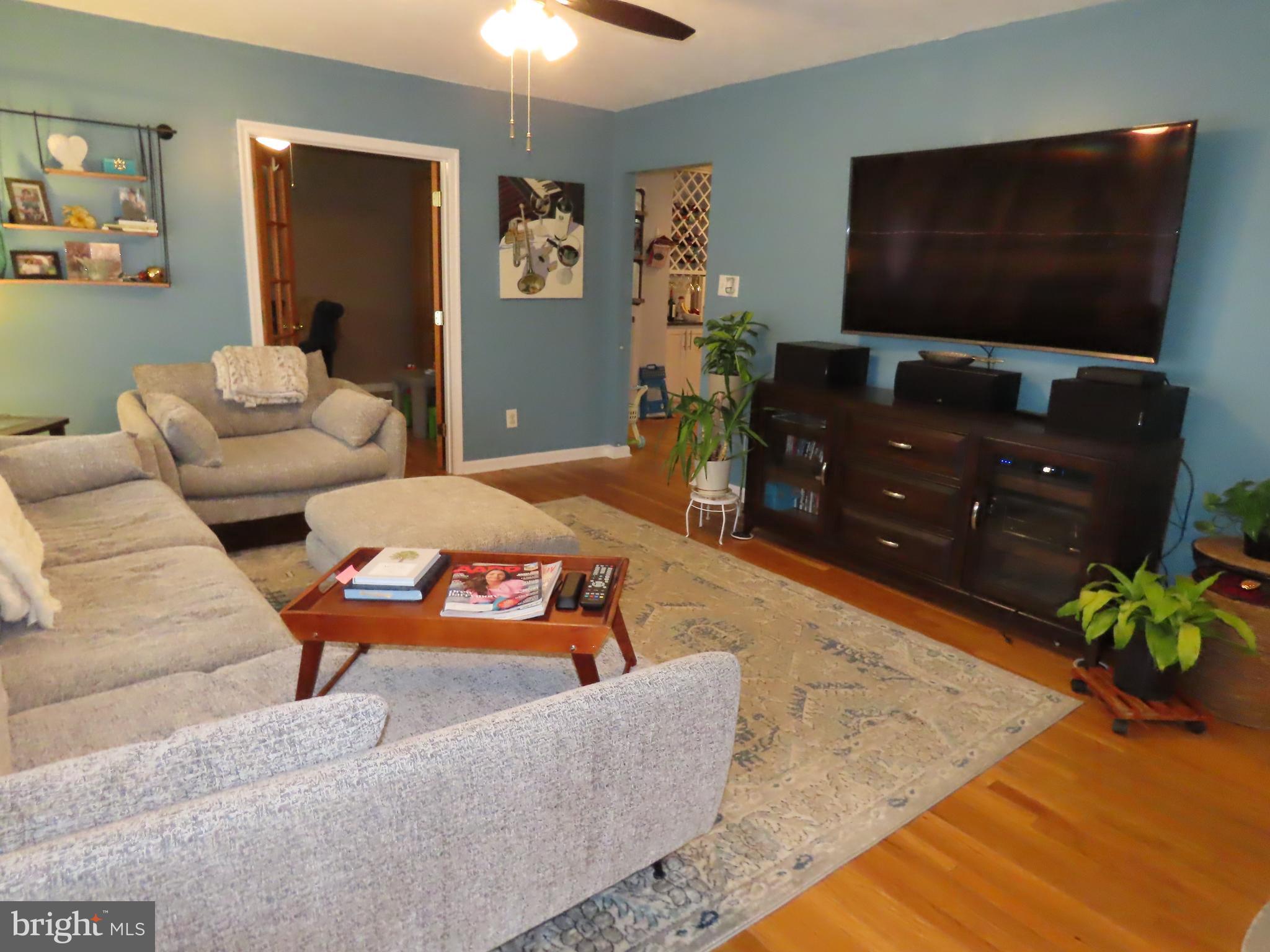 2643 Old County Road Newark, DE 19702 - Photo 10 of 21 Living room view 2