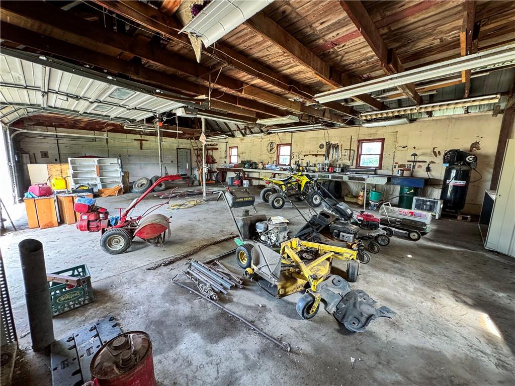 22217 Victory Road Spring Hill, KS 66083 - Photo 8 of 45
