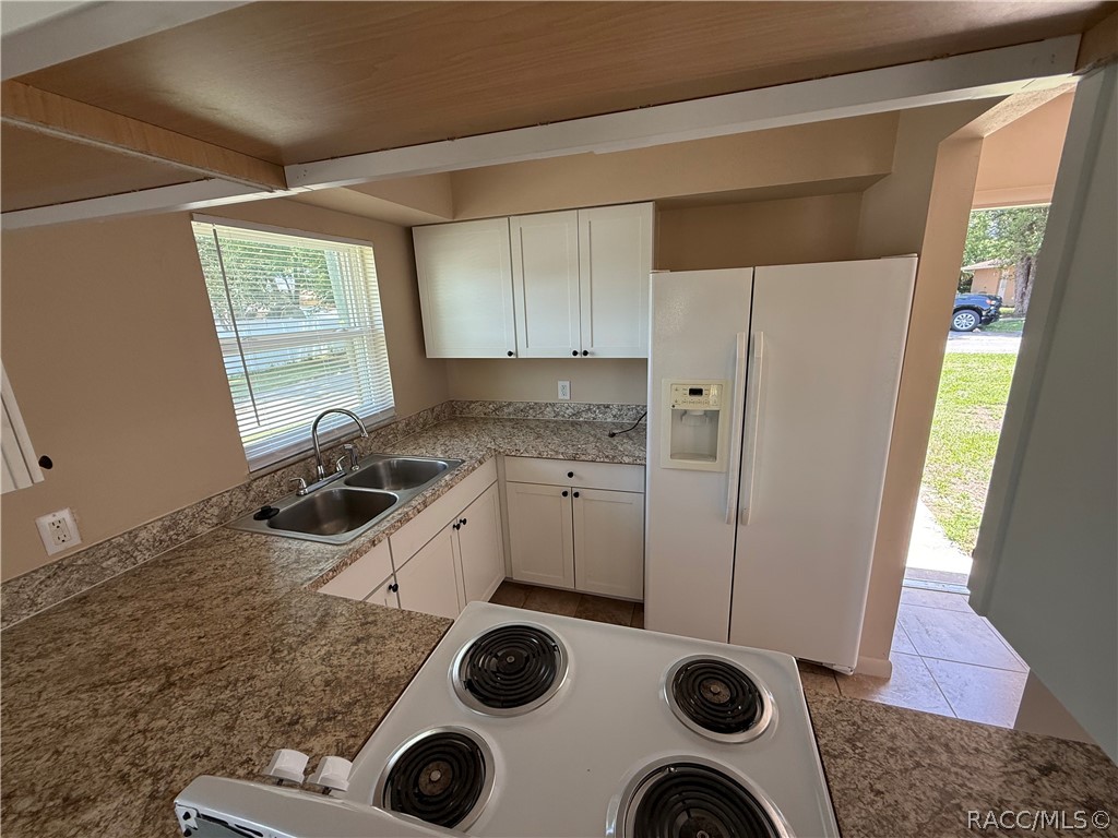 412 Tompkins Street, Unit 7 Inverness, FL 34450 - Photo 4 of 10 Gallery Image 4