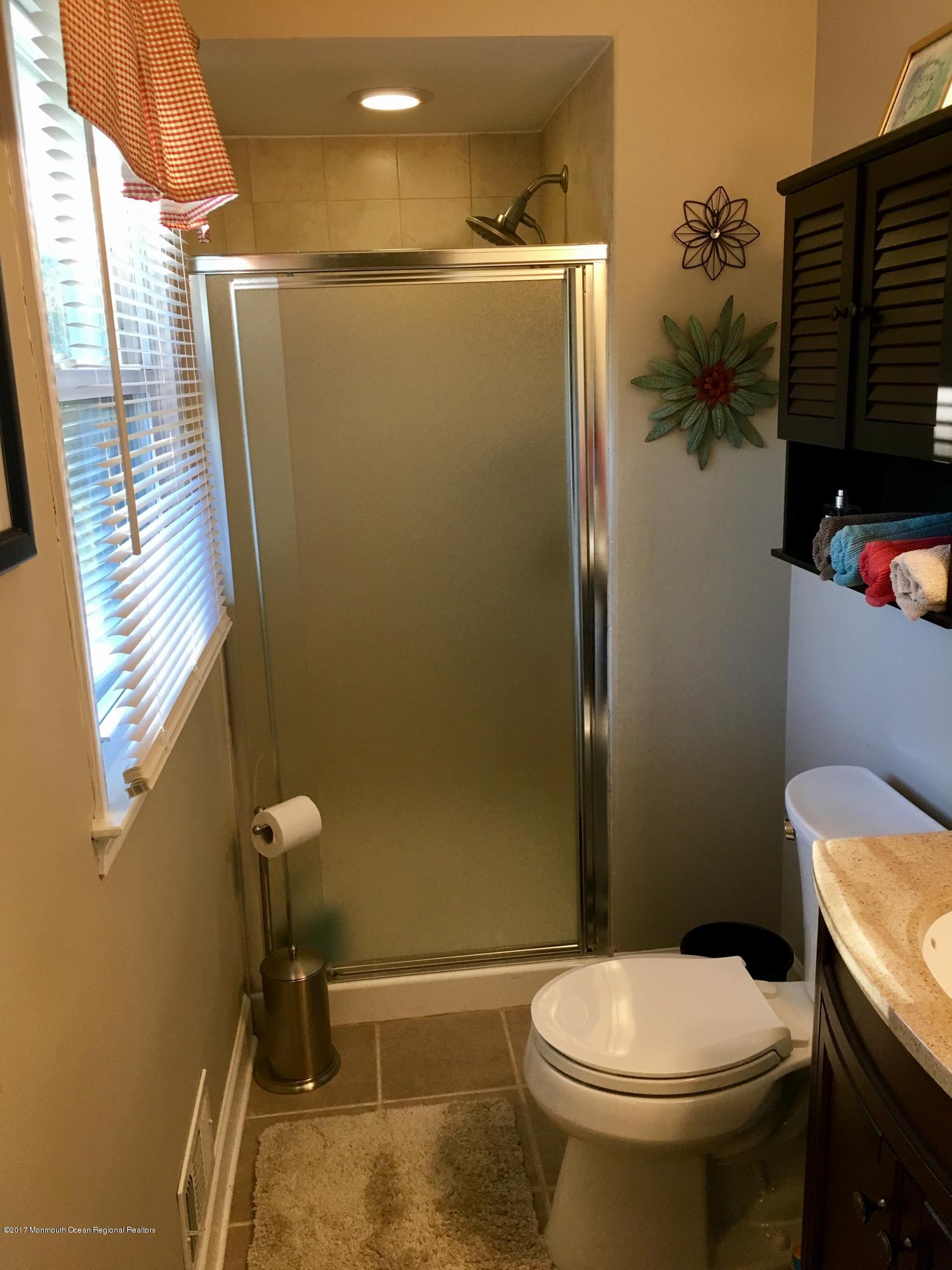 65 Wellington Road Freehold, NJ 07728 - Photo 6 of 12 A39B0136-2FEF-479F-9824-83F2063AD542