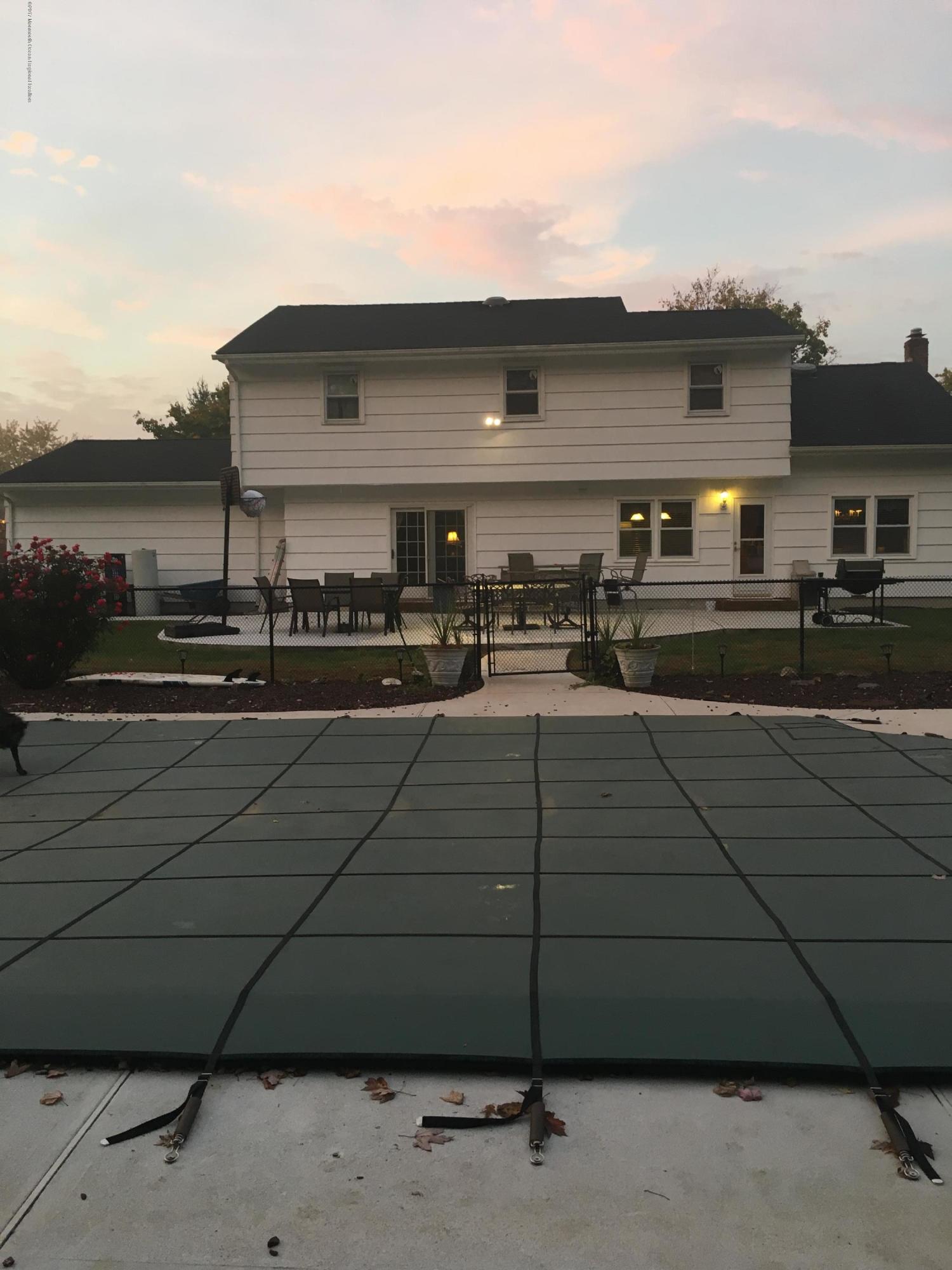 65 Wellington Road Freehold, NJ 07728 - Photo 9 of 12 2DEC1D1D-F448-4333-9C0D-8B62EA46D429