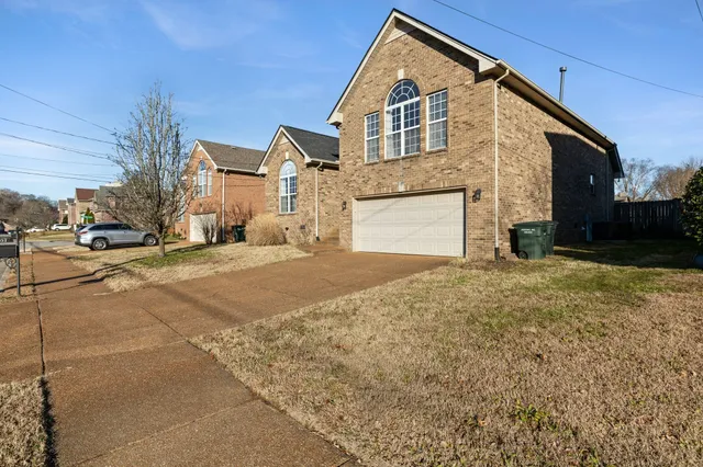 $2,450 | 7057 Sugarplum Road, Nashville, TN 37211