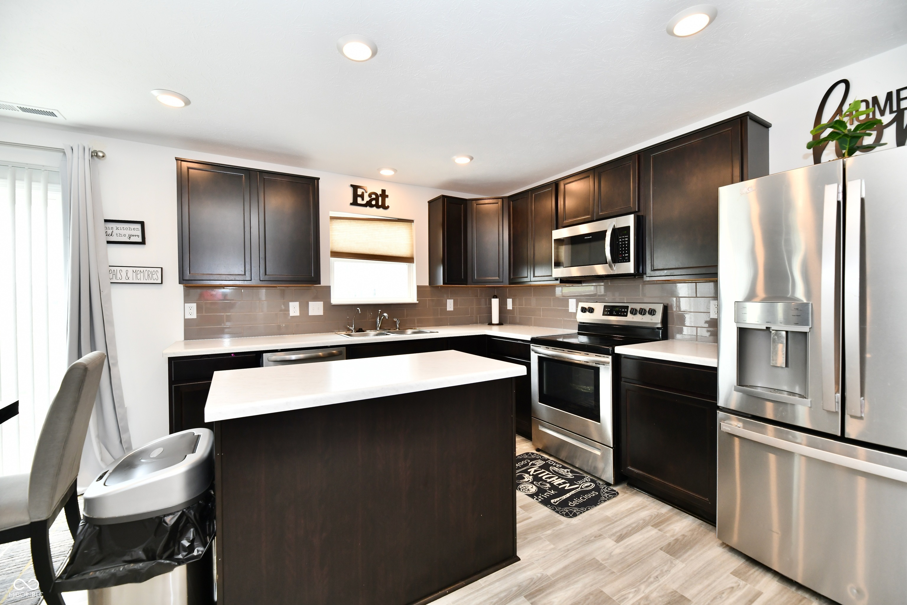 6883 Honeysuckle Way Pendleton, IN 46064 - Photo 24 of 68