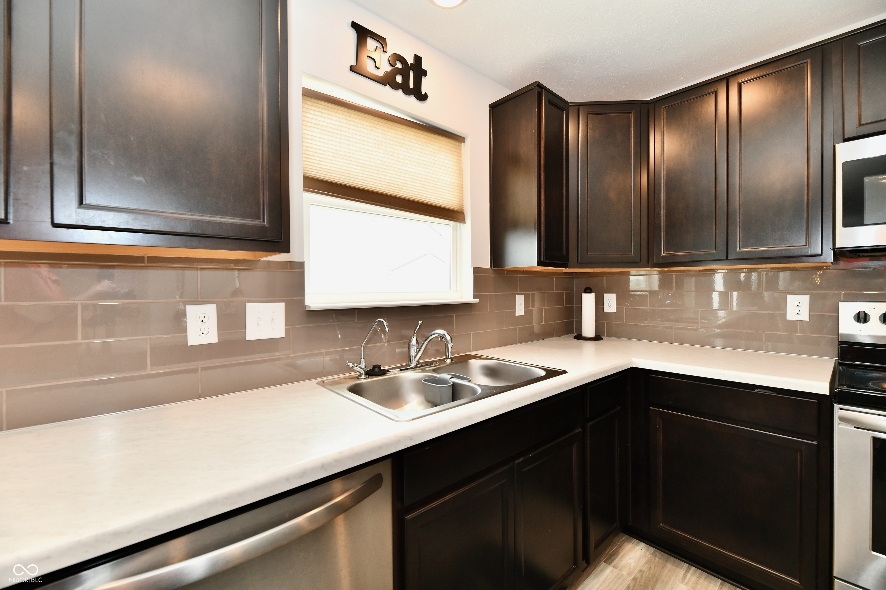 6883 Honeysuckle Way Pendleton, IN 46064 - Photo 27 of 68