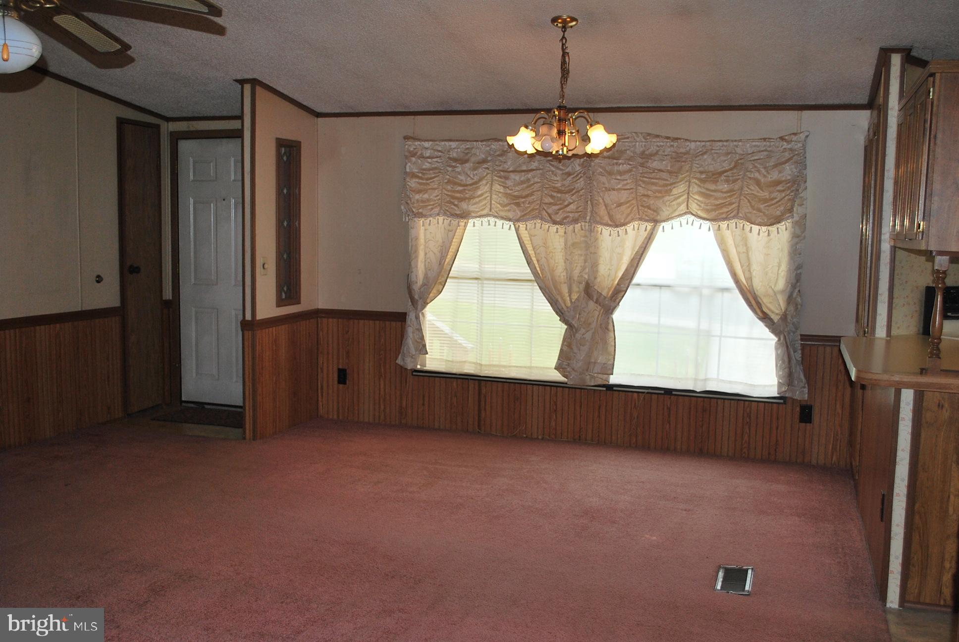 6 Hidden Noll Road Carlisle, PA 17013 - Photo 6 of 25 Dining Room