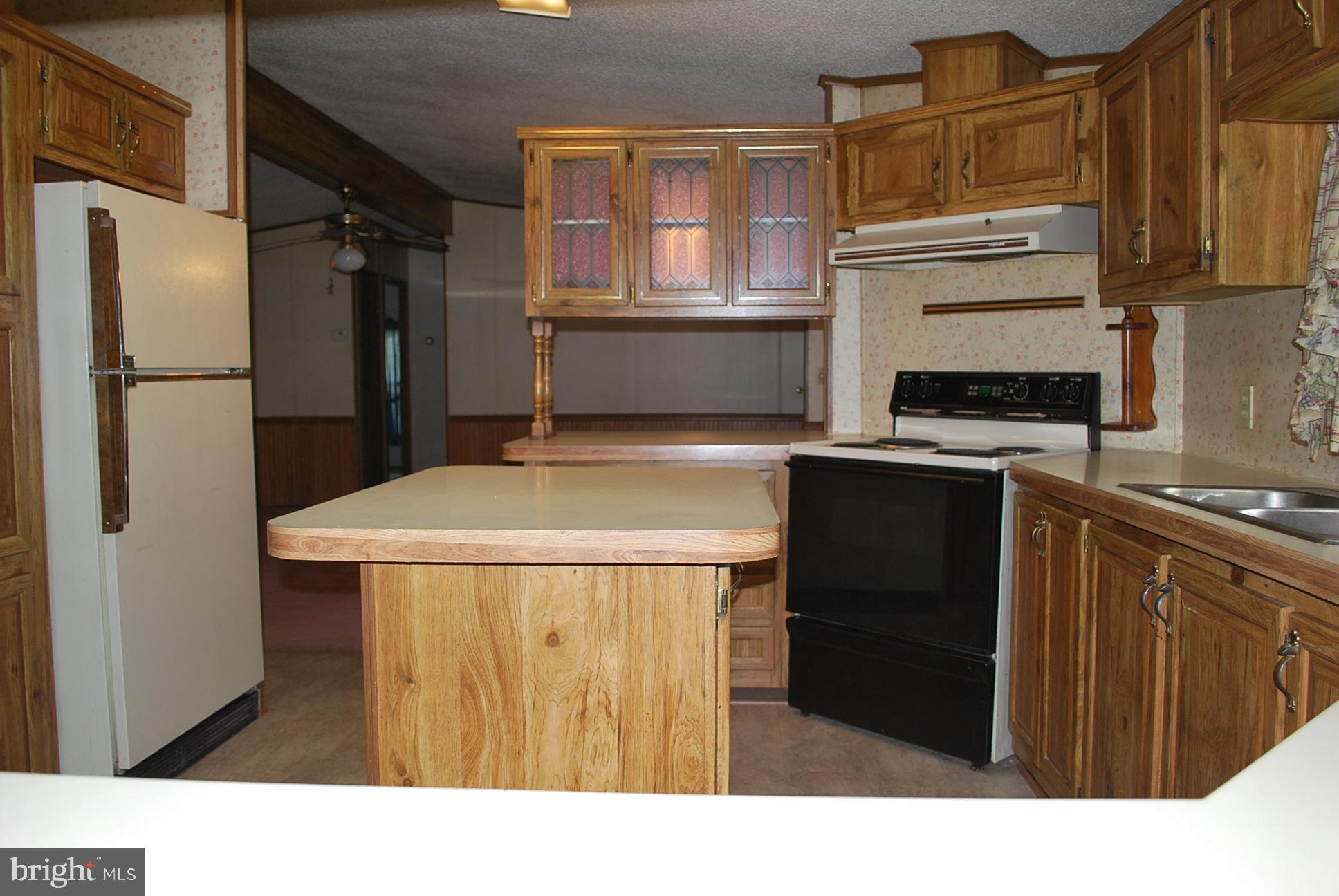 6 Hidden Noll Road Carlisle, PA 17013 - Photo 7 of 25 Island Kitchen