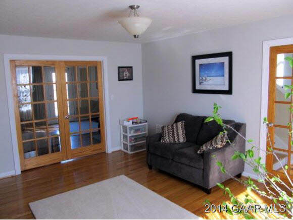 81 Sir Robin Road Waynesboro, VA 22980 - Photo 10 of 25 a living room with furniture wooden floor and window
