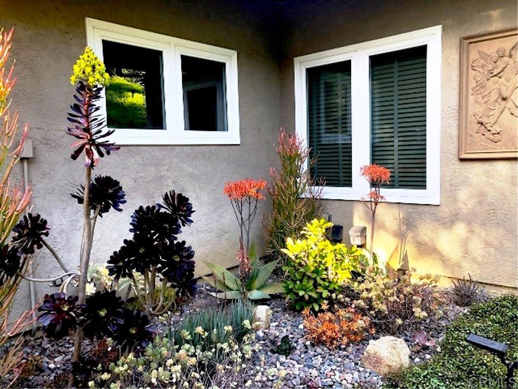 1879 Fox Bridge Court Fallbrook, CA 92028 - Photo 28 of 29 Casement Windows with Brick Mold Trim