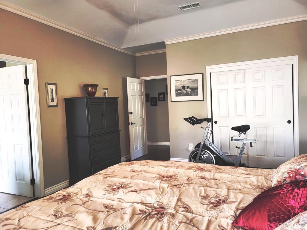 1879 Fox Bridge Court Fallbrook, CA 92028 - Photo 10 of 29 Very Spacious MB and Bath.