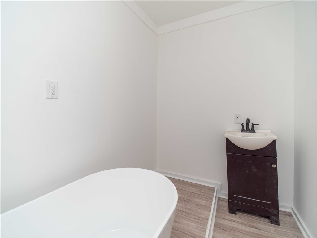 42 Chapman Street Jamestown, NY 14701 - Photo 23 of 24