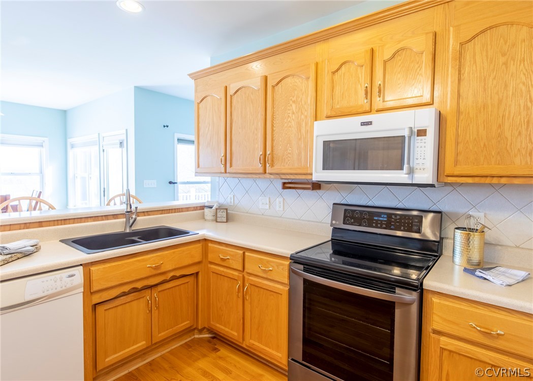 1210 Schroeder Road Powhatan, VA 23139 - Photo 11 of 50 STORAGE IS NO ISSUE IN THIS KITCHEN