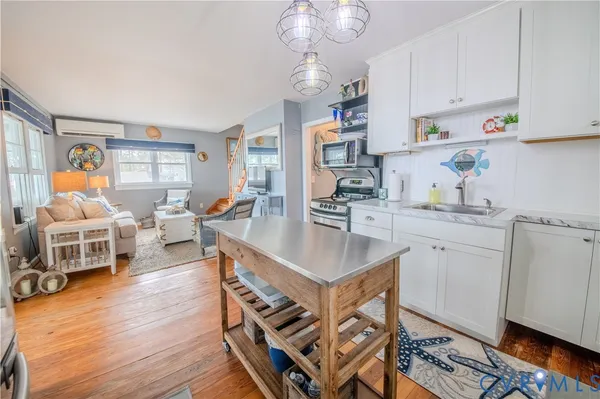 $469,000 | 6411 Holly Trail, Gloucester, VA 23061