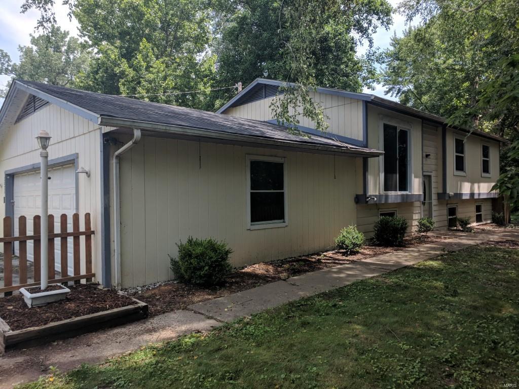 2820 Seminary Street Alton, IL 62002 - Photo 1 of 26 Gallery Image 1