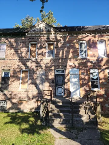 $63,000 | 10755 South Champlain Avenue, Chicago, IL 60628