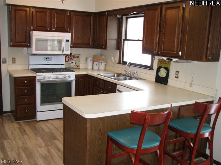 2910 Vincent Road Silver Lake, OH 44224 - Photo 4 of 19 Gallery Image 4