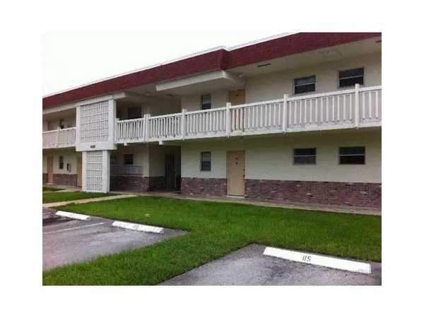 $1,600 | 4165 Southwest 67th Avenue, Unit 107B, Davie, FL 33314