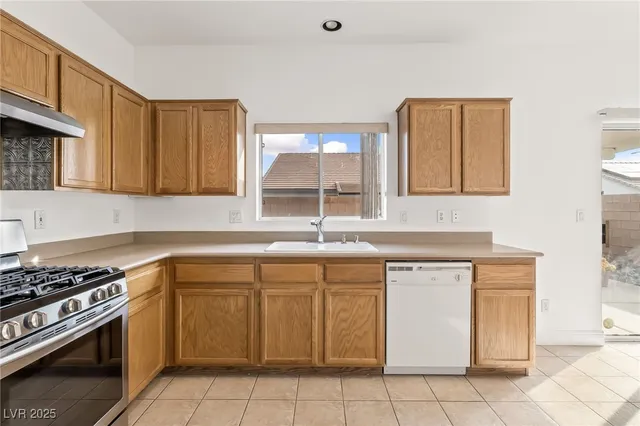 $349,000 | 2926 Shimmering Bay Street, Laughlin, NV 89029
